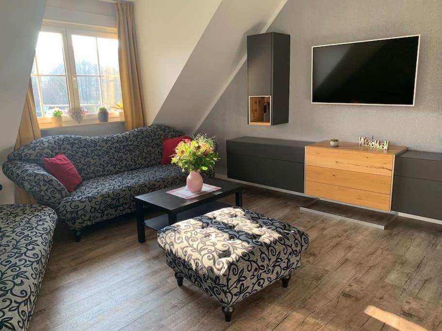 Ferienwohnung Fischer Mit E-Ladestation Direkt Am Haus Schwarzenberg  Eksteriør bilde
